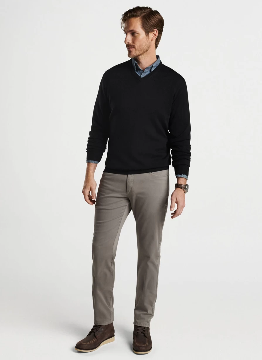 Peter Millar Autumn Crest V-Neck Sweater for Men - Premium Fall Knitwear