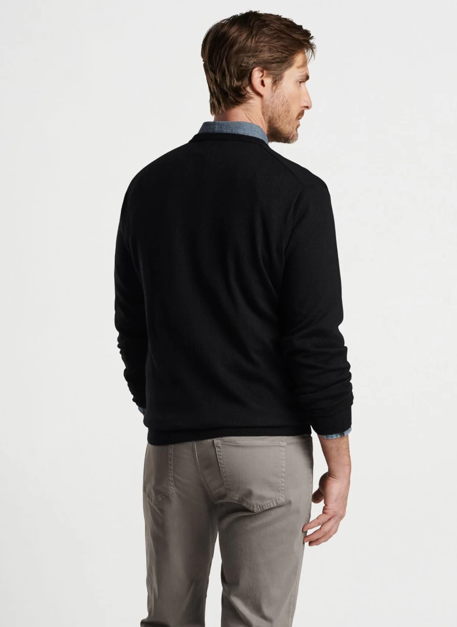 Peter Millar Autumn Crest V-Neck Sweater for Men - Premium Fall Knitwear