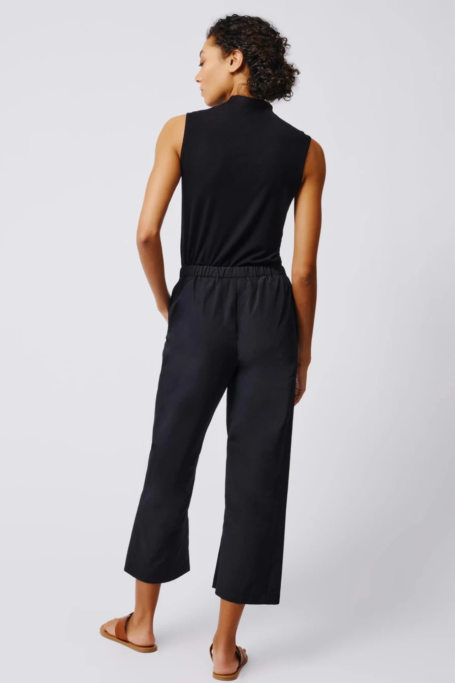 "Kal Rieman Women's Split Hem Capri Pants - Stylish & Comfortable Cropped Trousers"