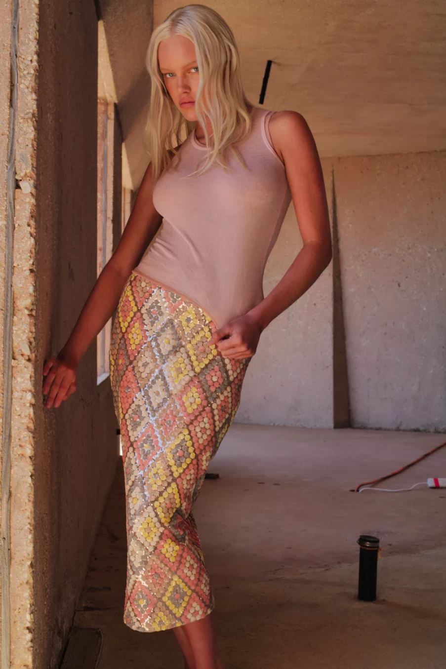 Le Superbe Sundrop Sequins Skirt - Sparkling Glamour for Evening Wear