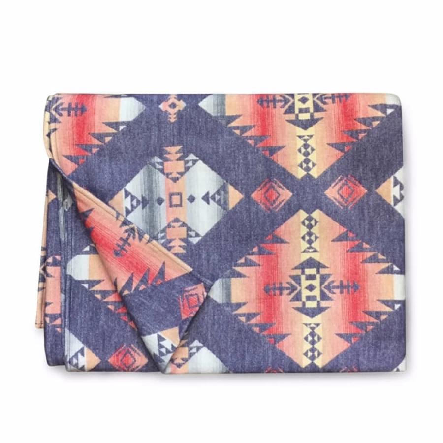 Faherty Adirondack Throw Blanket - Soft, Cozy & Stylish Outdoor Comfort